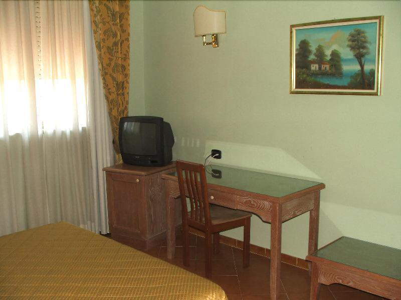 Grand Hotel Pavone Cassino Exterior foto