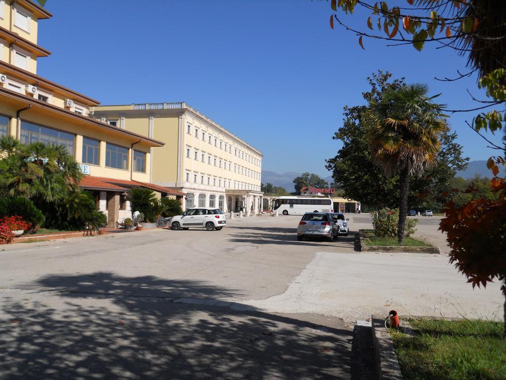 Grand Hotel Pavone Cassino Exterior foto